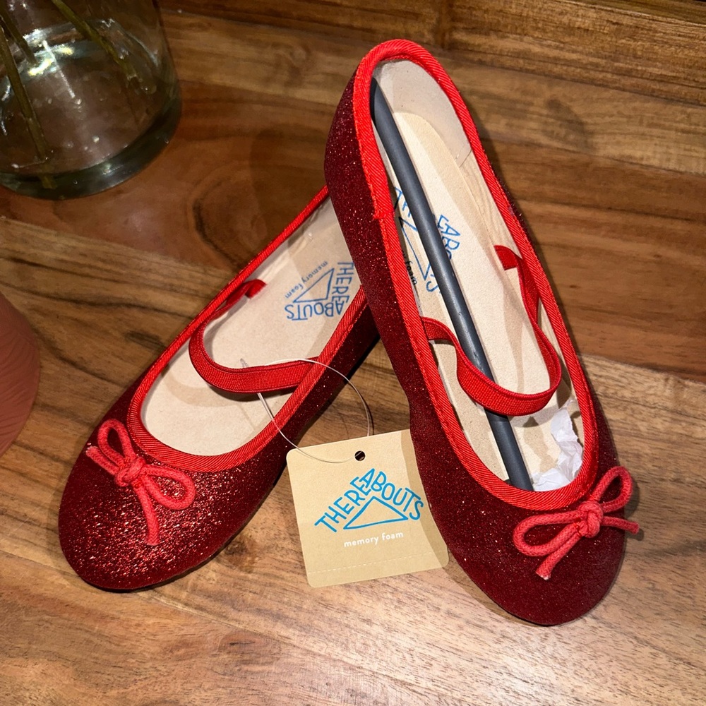 Toddler Girl Red Glitter Shoes. ThereAbouts.  Size 10. NEW